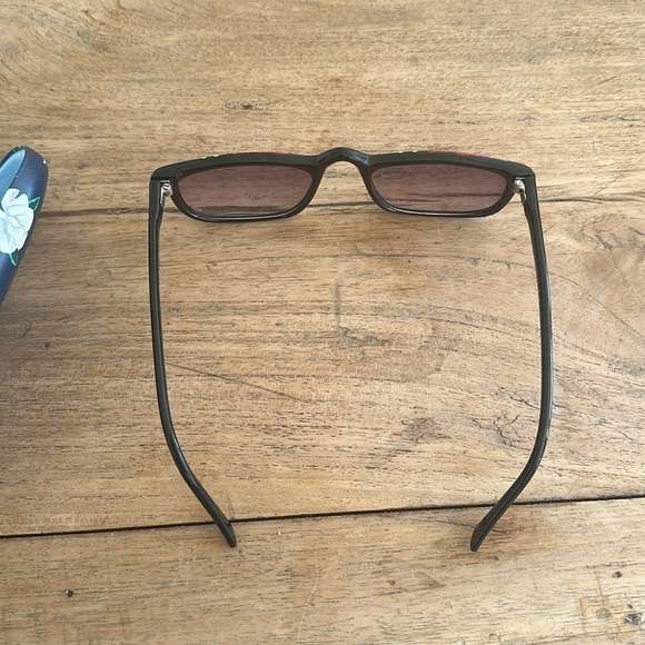 ICU Eyewear Sunglasses Readers. 1.75 strength plus Draper James case - Picture 8 of 9